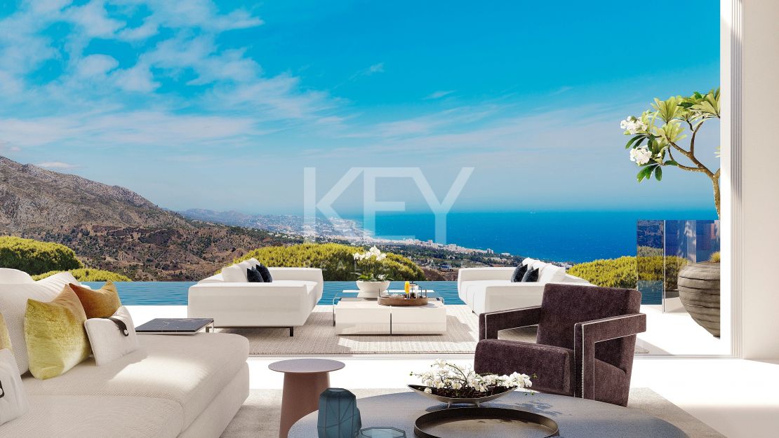 Contemporary villa with panoramic sea views in Real de La Quinta, Benahavis