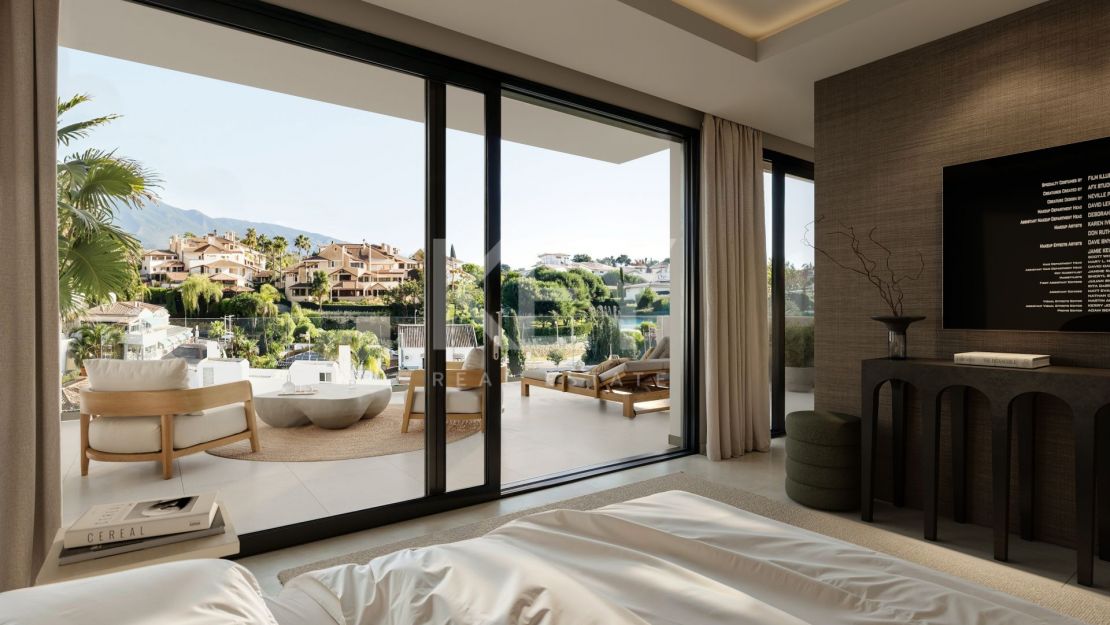 Villa moderna con vistas panorámicas y jacuzzi en la azotea en Nueva Andalucía
