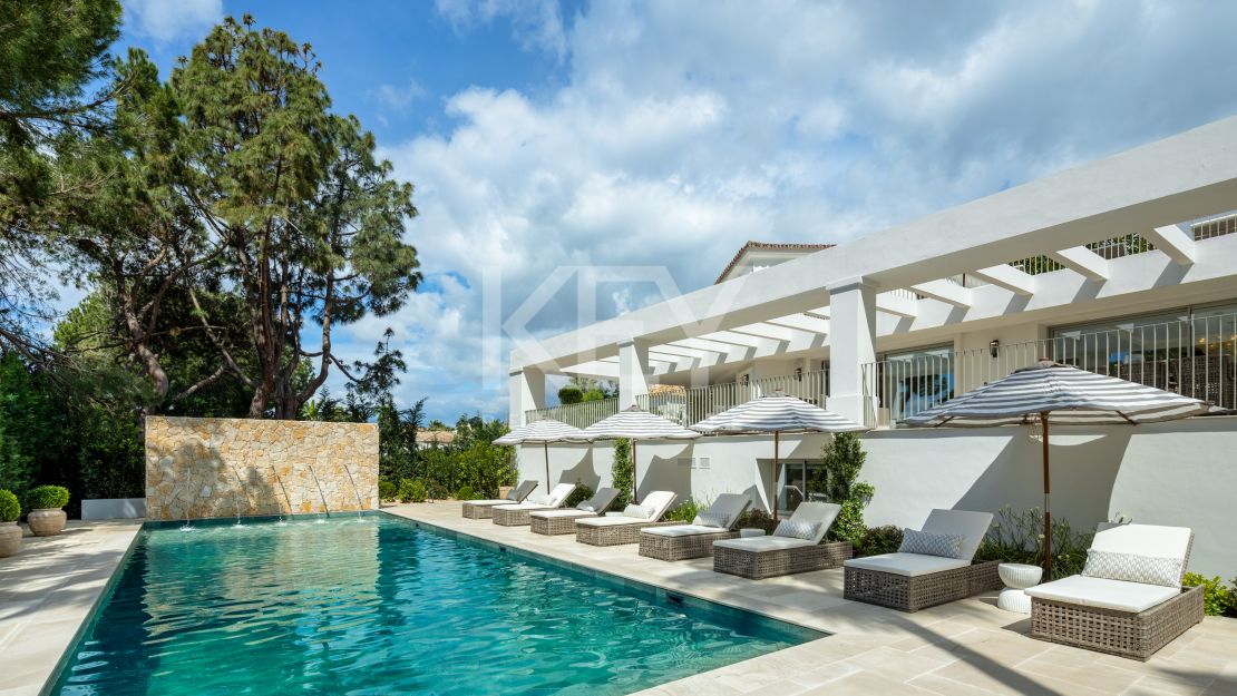 Nueva villa con pista de tenis en Rocío de Nagüeles, Marbella Milla de Oro