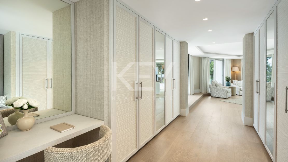 Nueva villa con pista de tenis en Rocío de Nagüeles, Marbella Milla de Oro