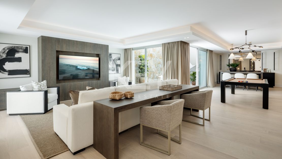 Nueva villa con pista de tenis en Rocío de Nagüeles, Marbella Milla de Oro