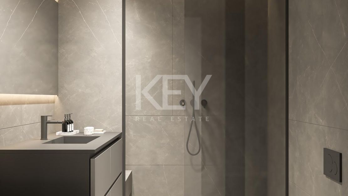 Refined Townhouse on frontline golf in La Quinta, Benahavis