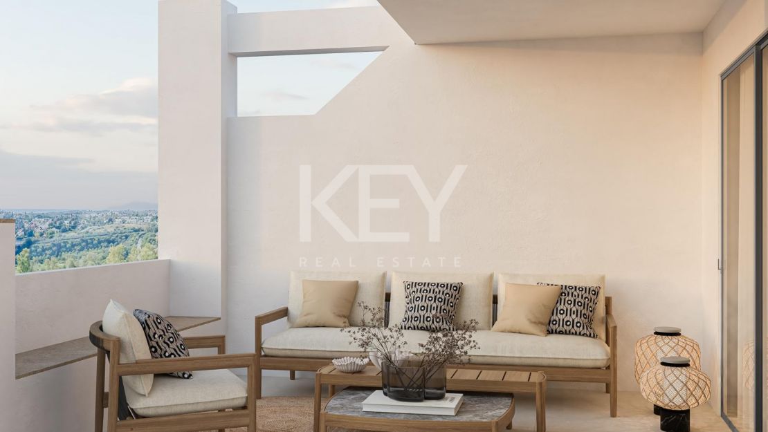 Refined Townhouse on frontline golf in La Quinta, Benahavis