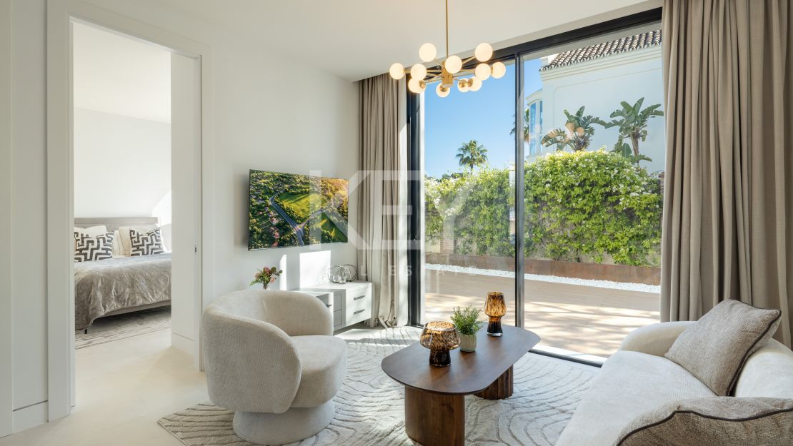 Vistas panorámicas y diseño refinado: Villa en Monte Halcones, Benahavís