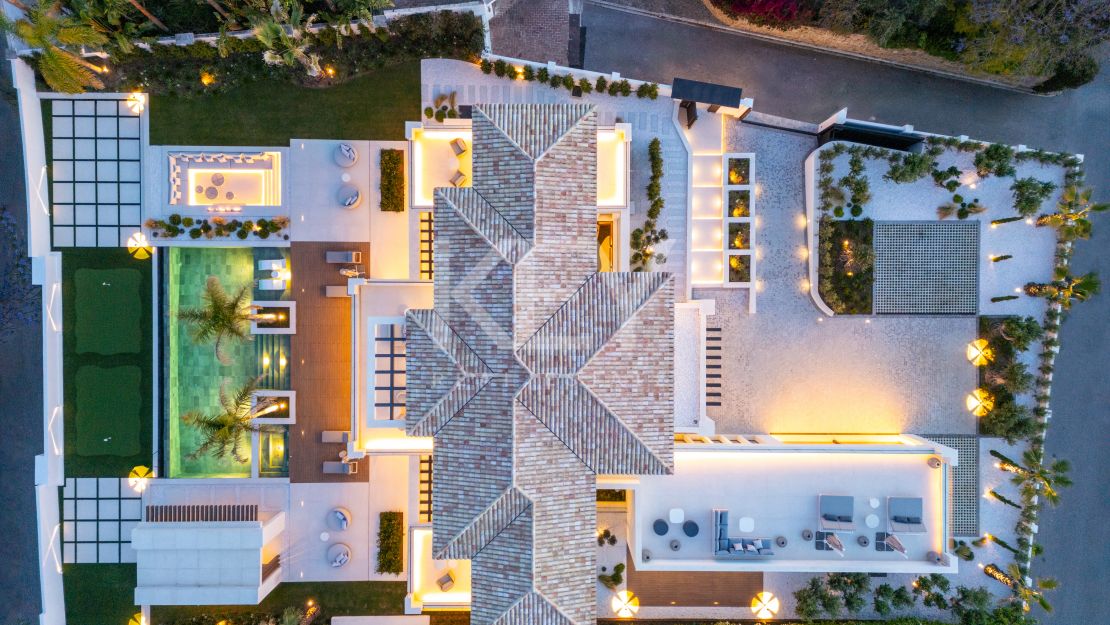 Vistas panorámicas y diseño refinado: Villa en Monte Halcones, Benahavís