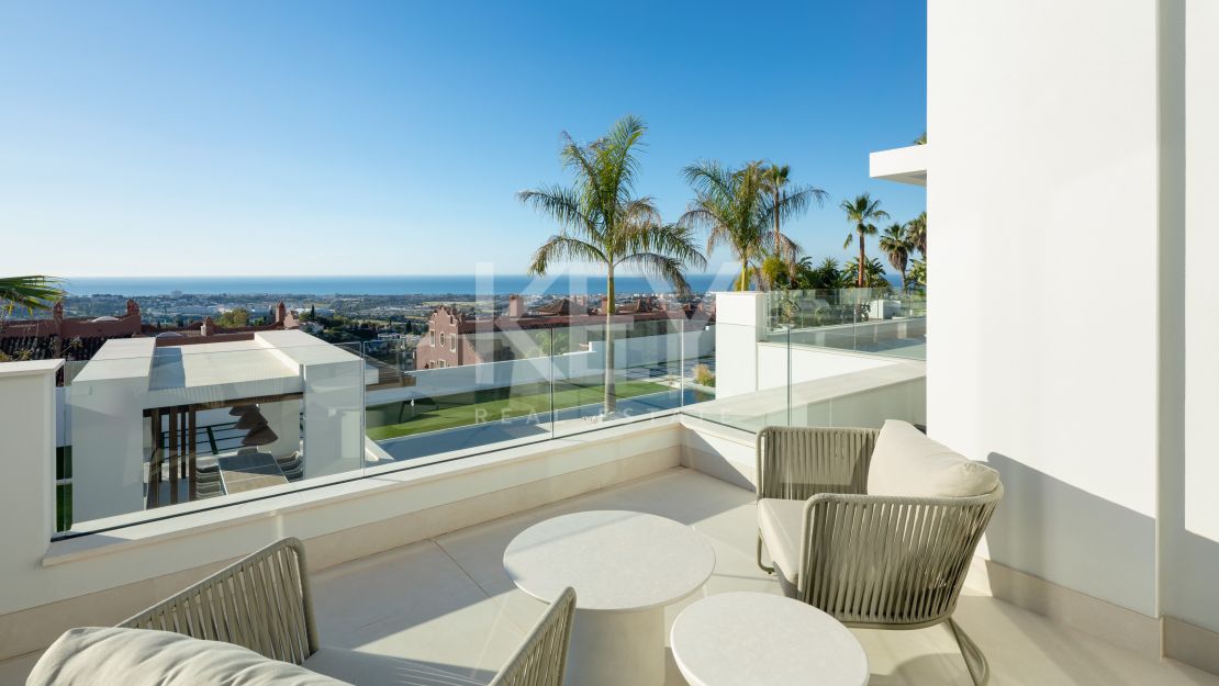 Vistas panorámicas y diseño refinado: Villa en Monte Halcones, Benahavís