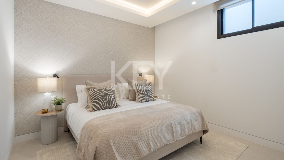 Vistas panorámicas y diseño refinado: Villa en Monte Halcones, Benahavís