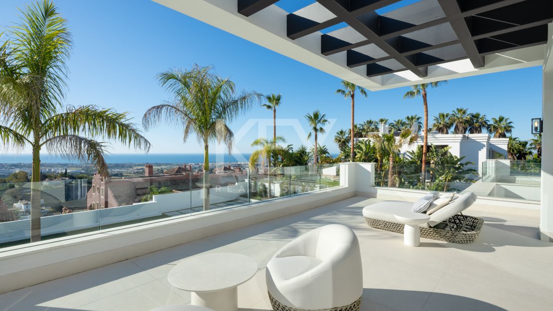 Vistas panorámicas y diseño refinado: Villa en Monte Halcones, Benahavís
