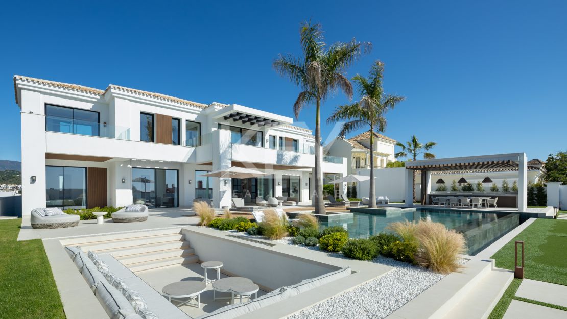 Vistas panorámicas y diseño refinado: Villa en Monte Halcones, Benahavís