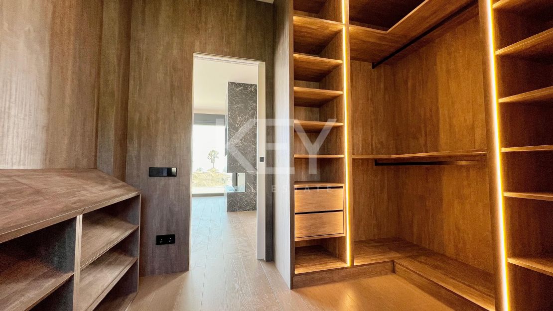 Contemporary beachside villa with sea views and smart design in Elviria, Marbella East