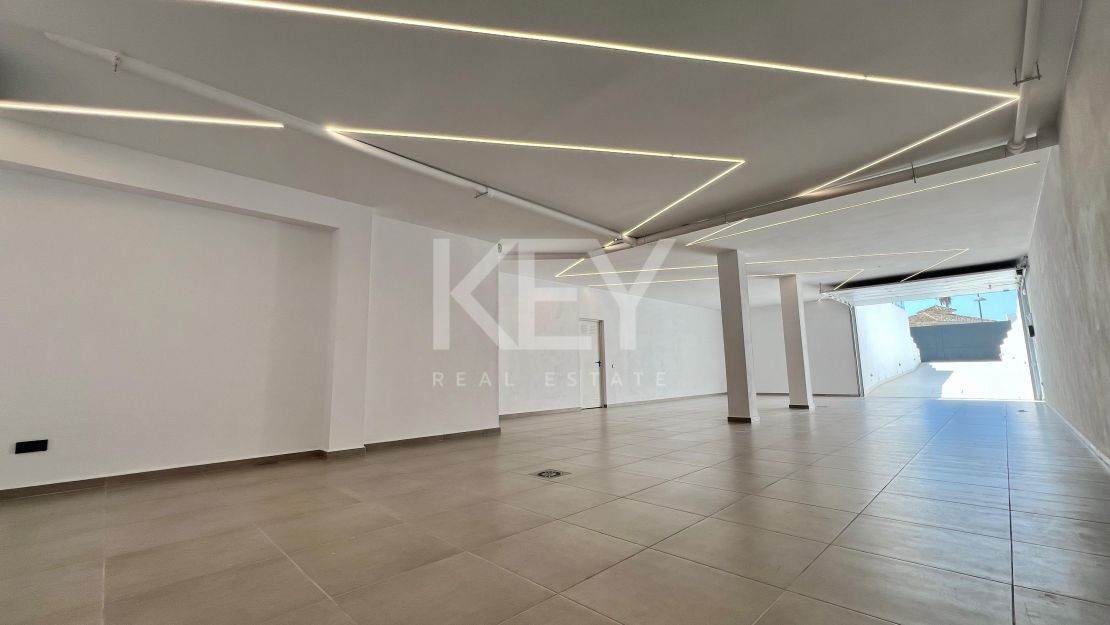 Contemporary beachside villa with sea views and smart design in Elviria, Marbella East