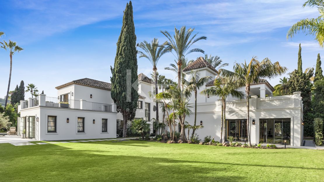 Elegante villa con interiores de diseño y spa en el corazón de Nueva Andalucía, Marbella