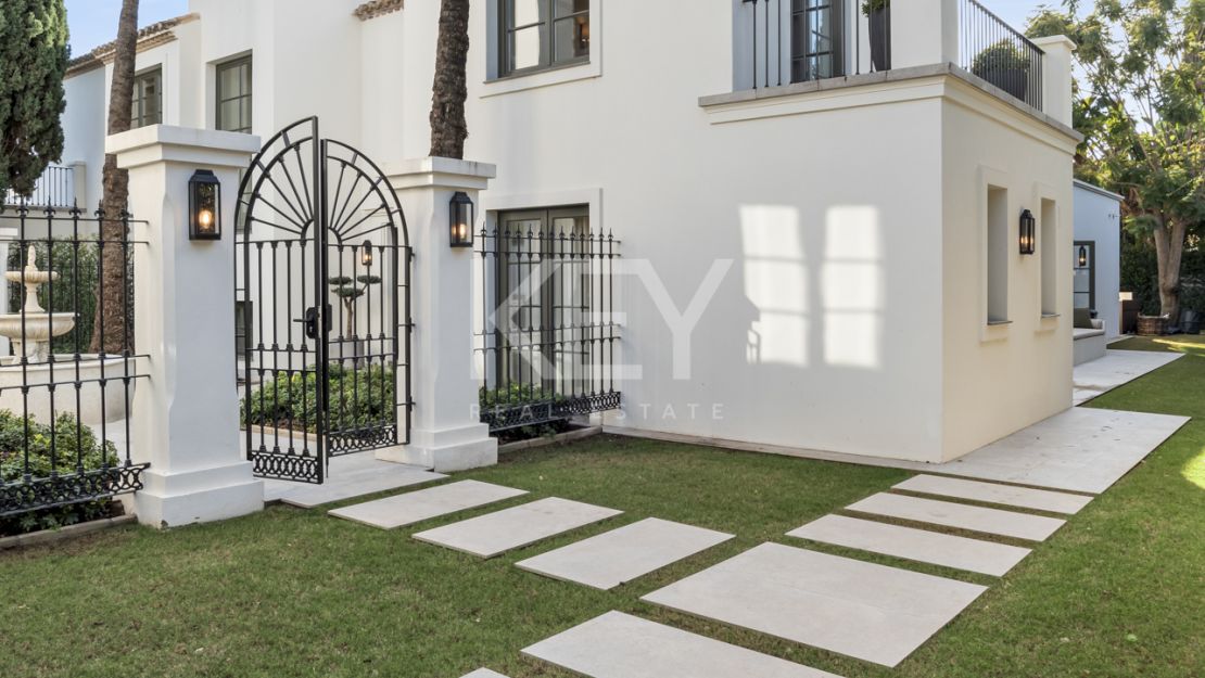 Elegante villa con interiores de diseño y spa en el corazón de Nueva Andalucía, Marbella