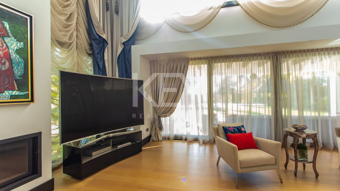 Villa de golf en primera línea a pasos de la playa en Guadalmina Baja