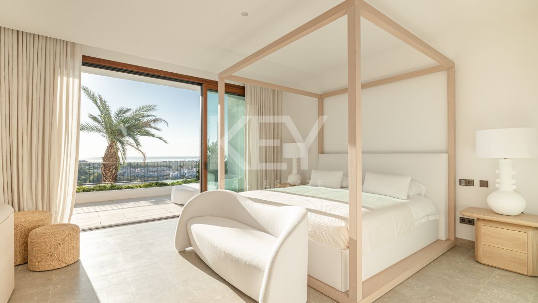 Luxurious first-floor apartment – exclusive living with concierge services in Finca Cortesin, Casares