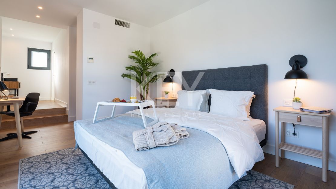 Villa contemporánea de 3 dormitorios con gimnasio en la azotea en una ubicación privilegiada en Nueva Andalucía