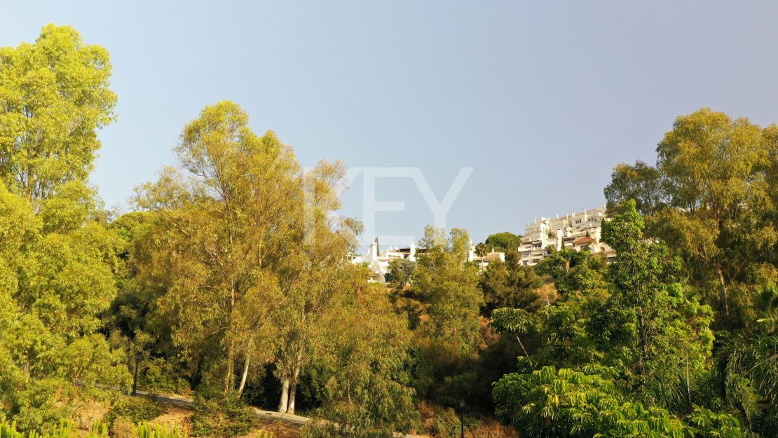 Brand new frontline golf Villa with panoramic views in La Quinta Golf, Benahavís
