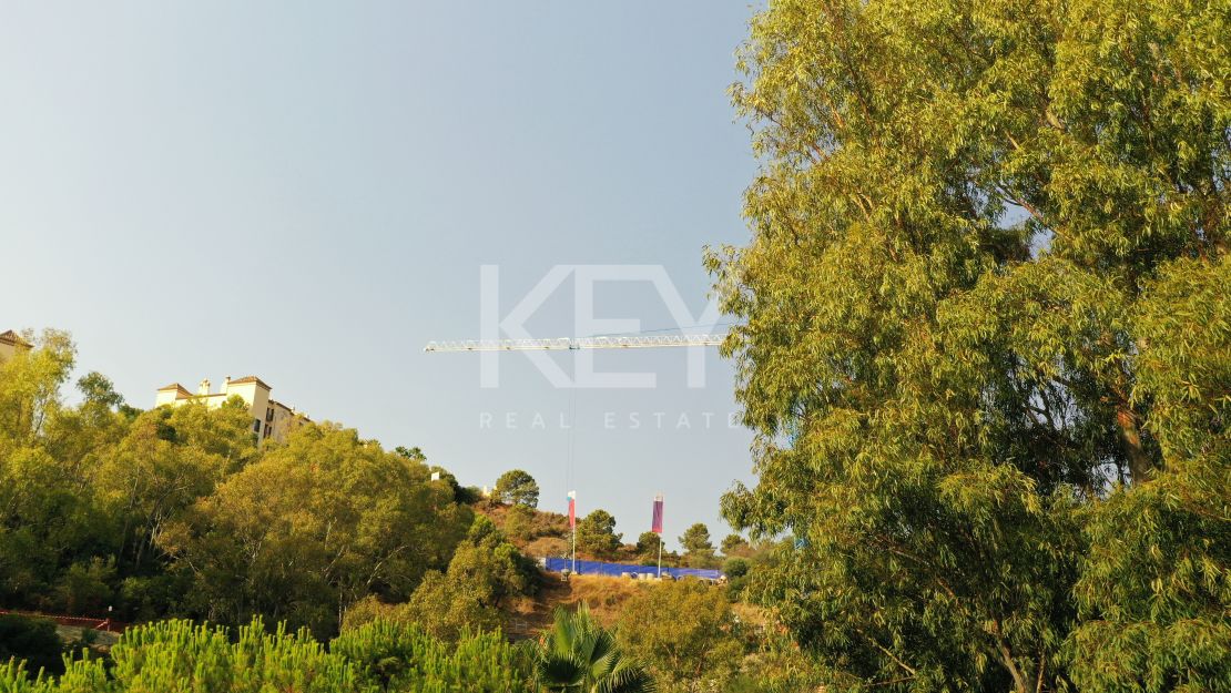 Brand new frontline golf Villa with panoramic views in La Quinta Golf, Benahavís