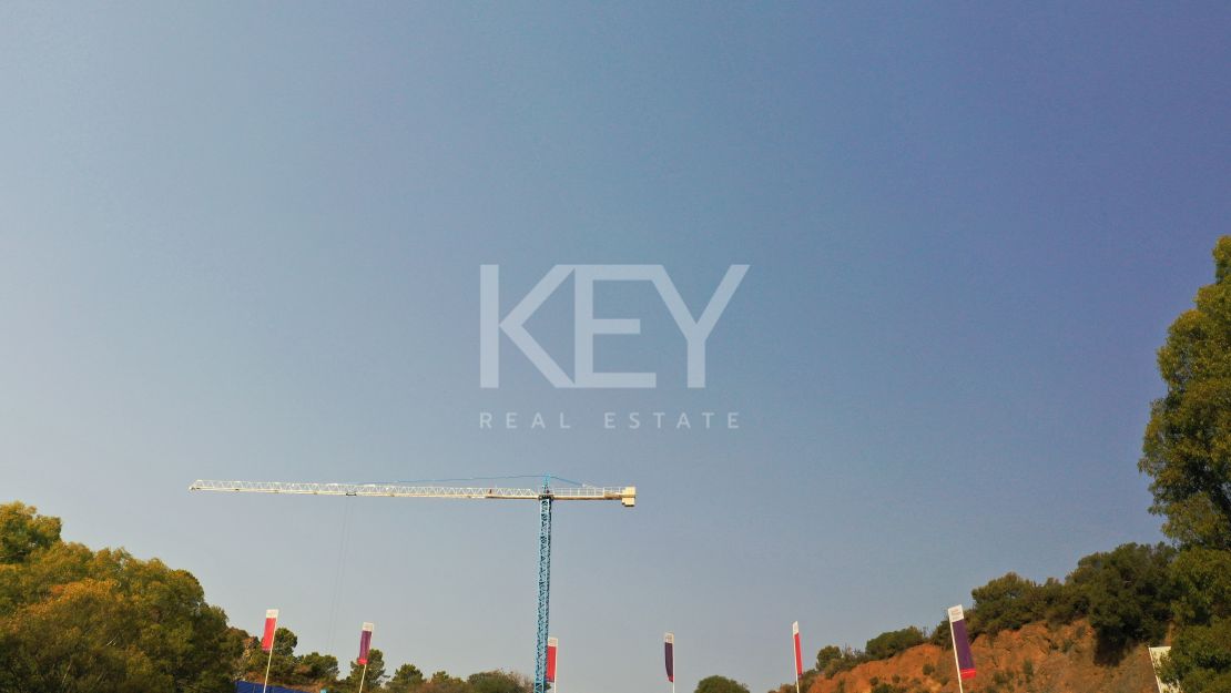 Brand new frontline golf Villa with panoramic views in La Quinta Golf, Benahavís