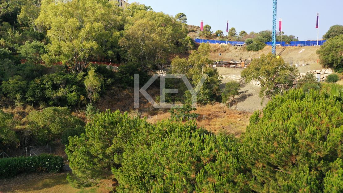Brand new frontline golf Villa with panoramic views in La Quinta Golf, Benahavís