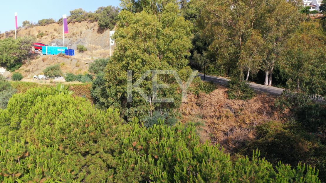 Brand new frontline golf Villa with panoramic views in La Quinta Golf, Benahavís