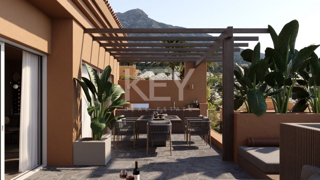Sophisticated four-bedroom Penthouse with sea & mountain views in La Cerquilla, Nueva Andalucía