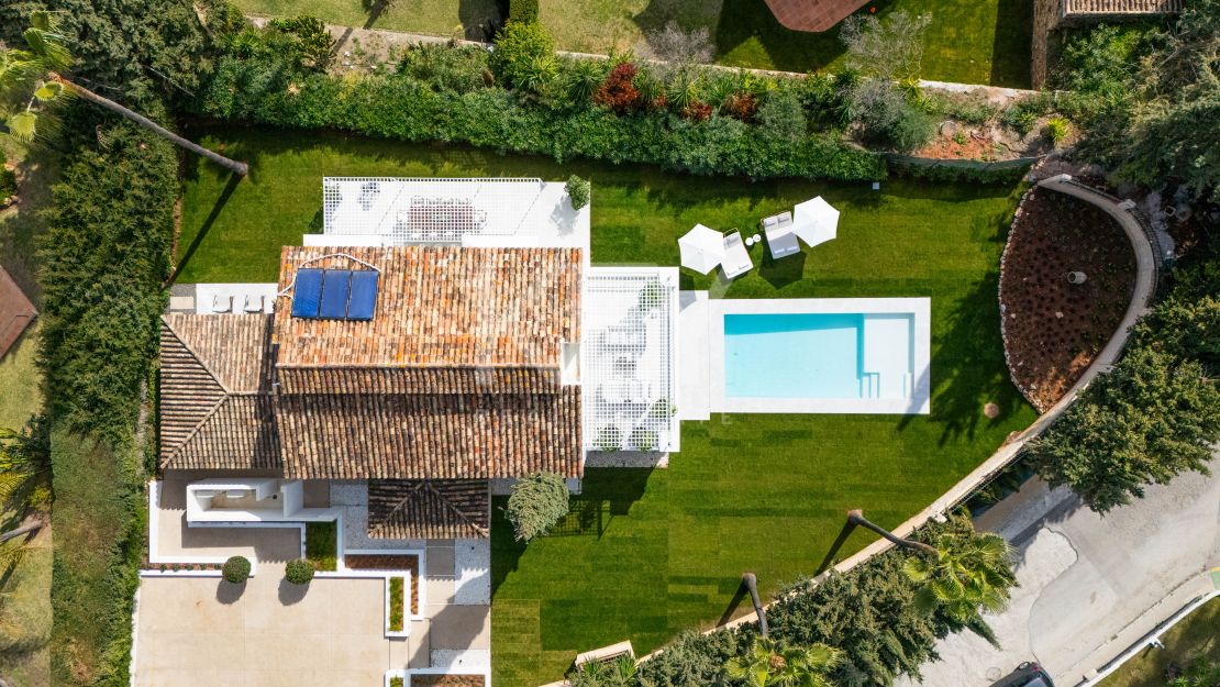 Villa mediterránea moderna con vistas al mar en Nueva Andalucía, Marbella