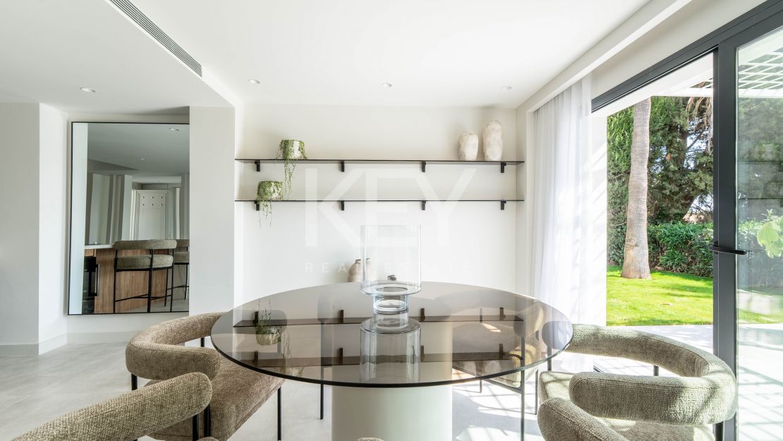 Villa mediterránea moderna con vistas al mar en Nueva Andalucía, Marbella