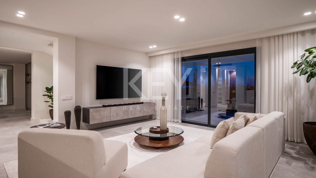 Villa mediterránea moderna con vistas al mar en Nueva Andalucía, Marbella