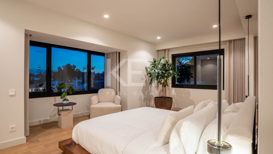 Villa mediterránea moderna con vistas al mar en Nueva Andalucía, Marbella