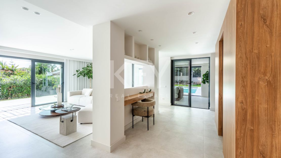 Villa mediterránea moderna con vistas al mar en Nueva Andalucía, Marbella