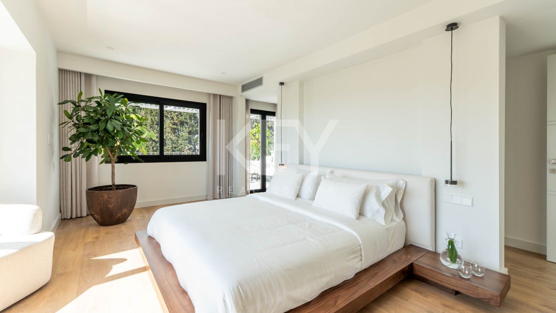 Villa mediterránea moderna con vistas al mar en Nueva Andalucía, Marbella