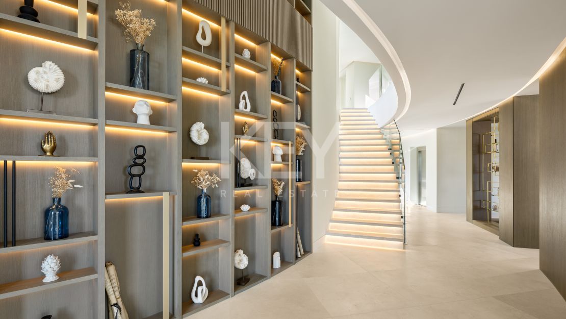 Iconic ultra-luxury Villa with panoramic sea views in La Zagaleta, Benahavís