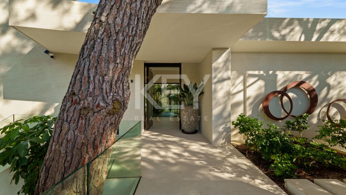 Newly renovated luxury Villa in Hacienda Las Chapas, Marbella East
