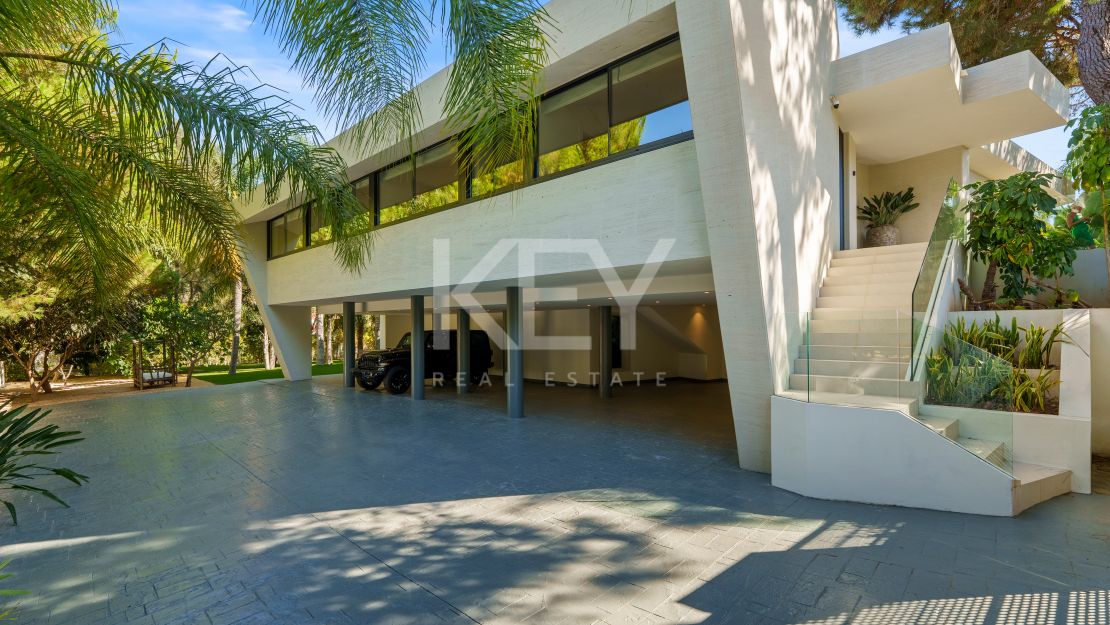 Newly renovated luxury Villa in Hacienda Las Chapas, Marbella East