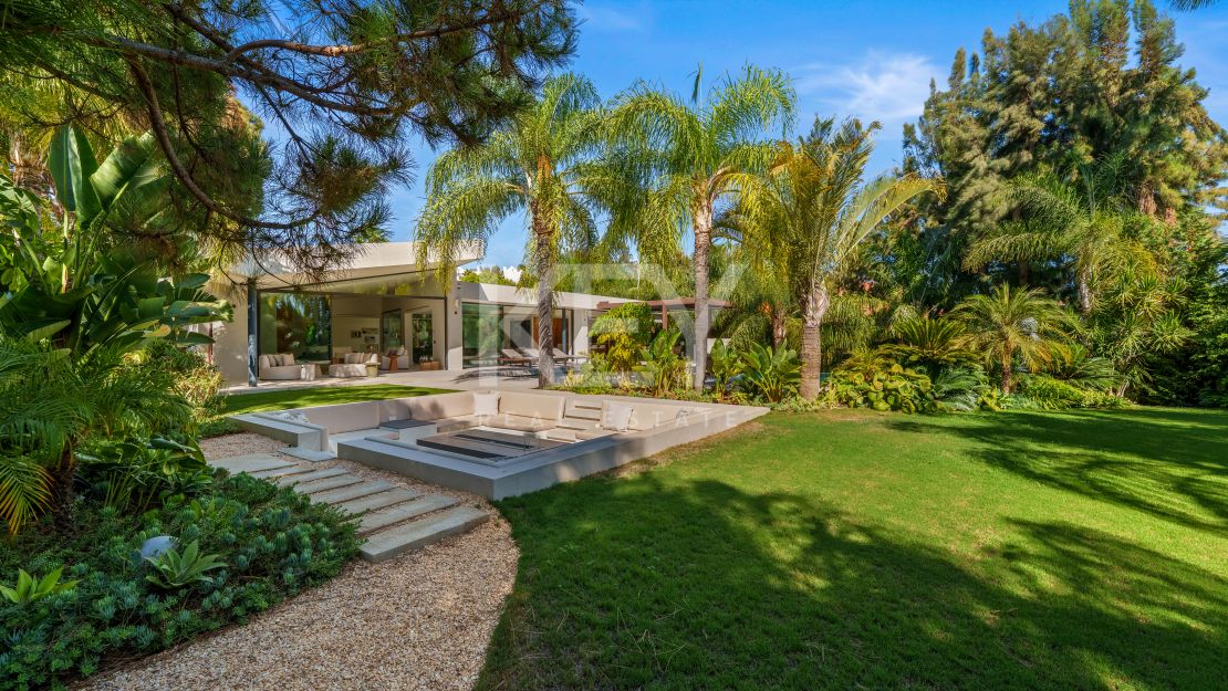 Newly renovated luxury Villa in Hacienda Las Chapas, Marbella East