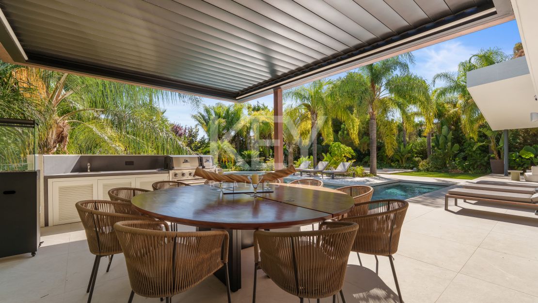 Newly renovated luxury Villa in Hacienda Las Chapas, Marbella East