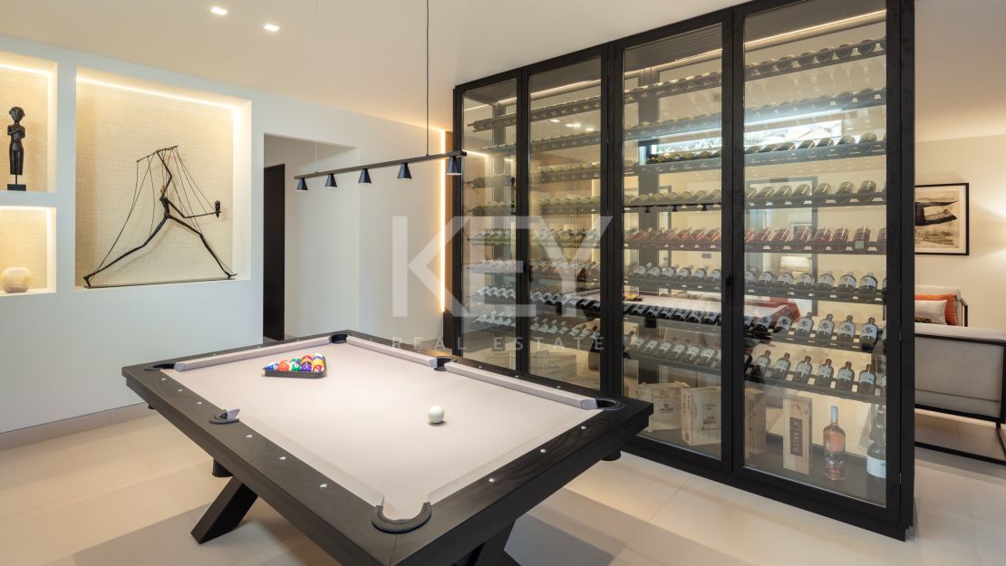 Contemporary Villa – a private retreat with luxury amenities in Las Brisas, Nueva Andalucía