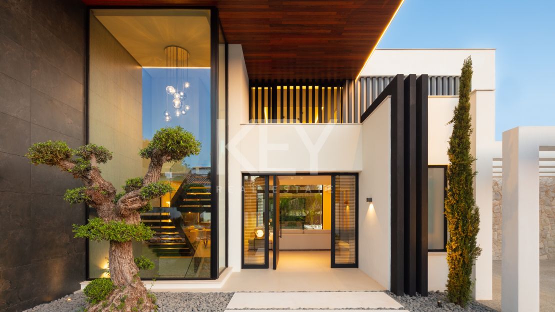 Contemporary Villa – a private retreat with luxury amenities in Las Brisas, Nueva Andalucía