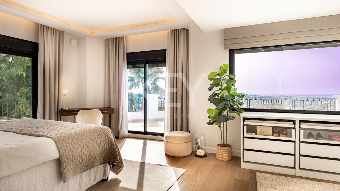 Modern villa with panoramic views in La Quinta, Benahavís