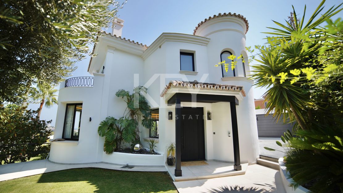 Modern villa with panoramic views in La Quinta, Benahavís