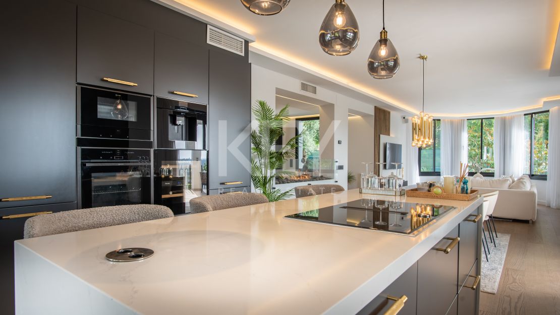 Modern villa with panoramic views in La Quinta, Benahavís