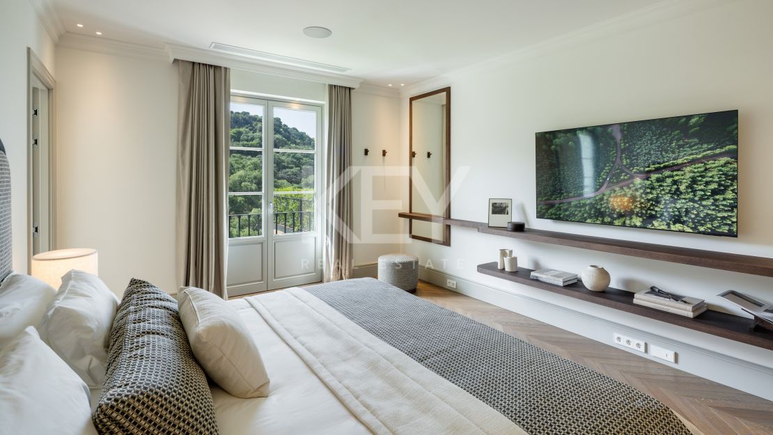 Contemporary villa with panoramic views in La Zagaleta
