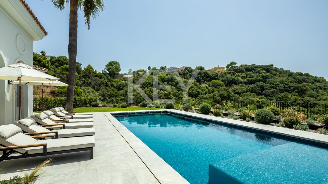 Contemporary villa with panoramic views in La Zagaleta
