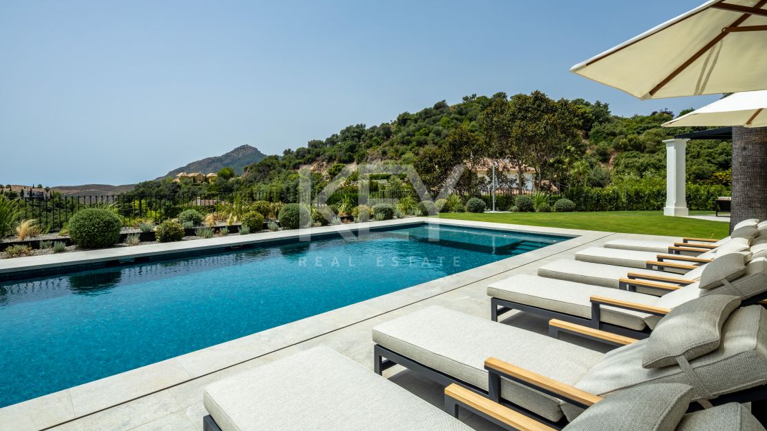Contemporary villa with panoramic views in La Zagaleta