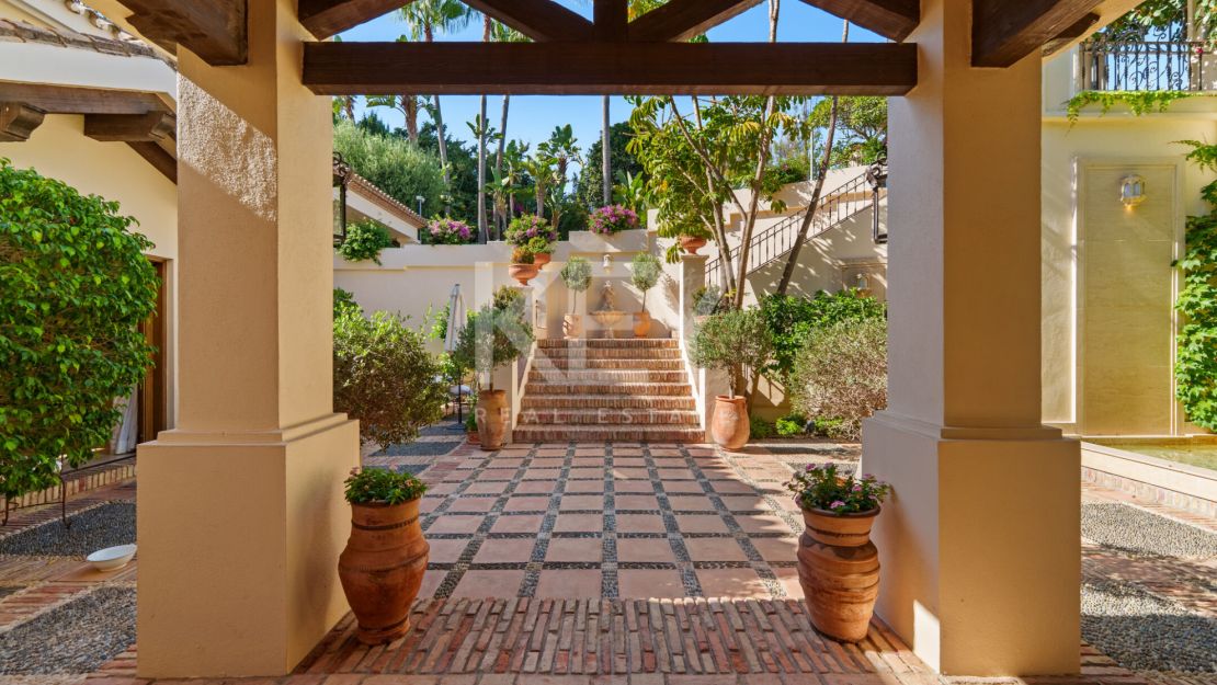 Elegant Andalusian Villa in Las Lomas del Marbella Club