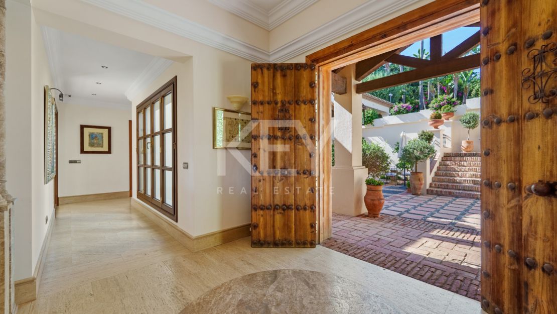 Elegant Andalusian Villa in Las Lomas del Marbella Club