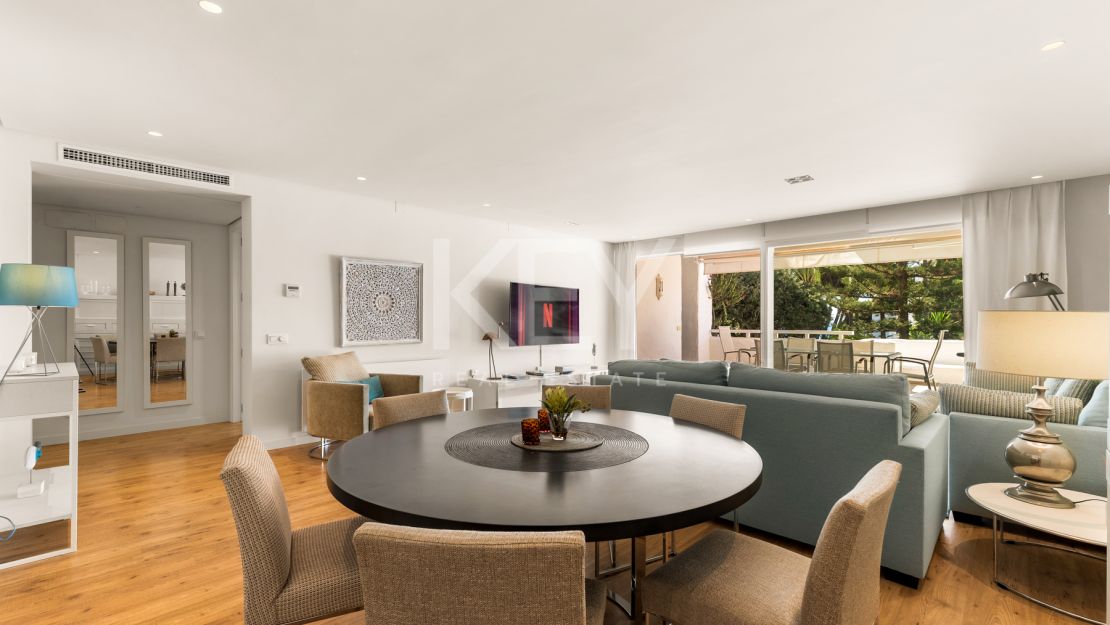 Elegante apartamento de 2 dormitorios con vistas al mar en Alhambra del Mar – Milla de Oro, Marbella
