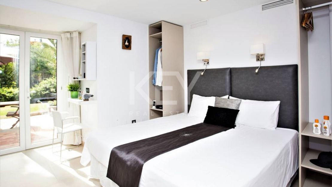 Villa Ashby: Moderna Villa de Alquiler y Venta Vacacional en San Pedro