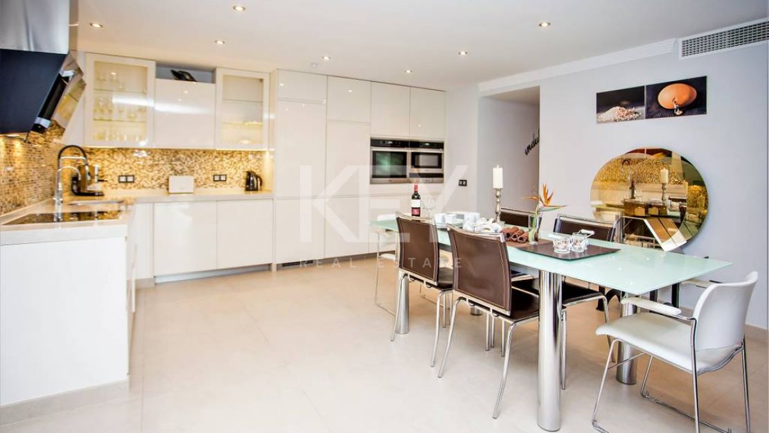 Villa Ashby: Moderna Villa de Alquiler y Venta Vacacional en San Pedro